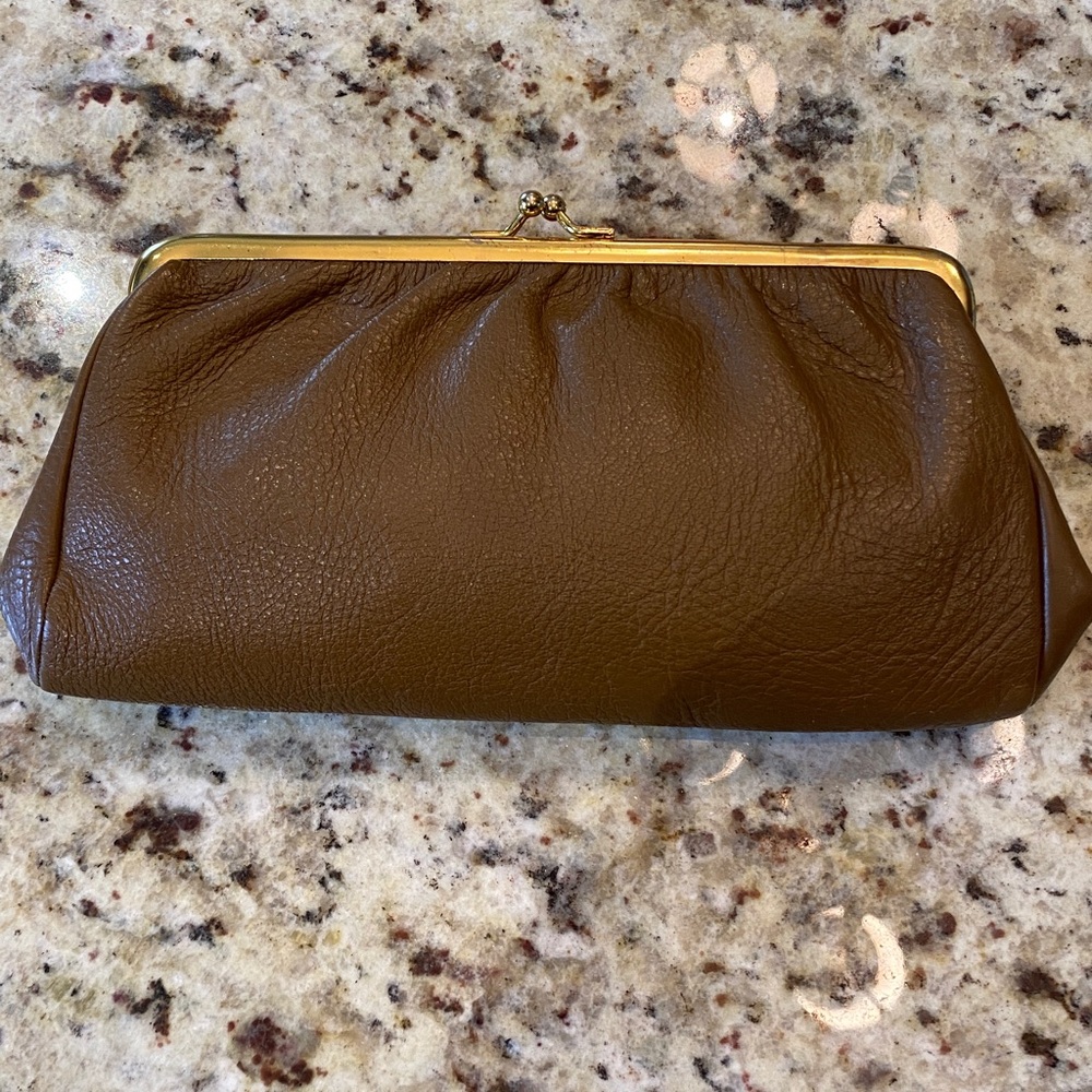 Vintage Leather Kiss Closure Clutch